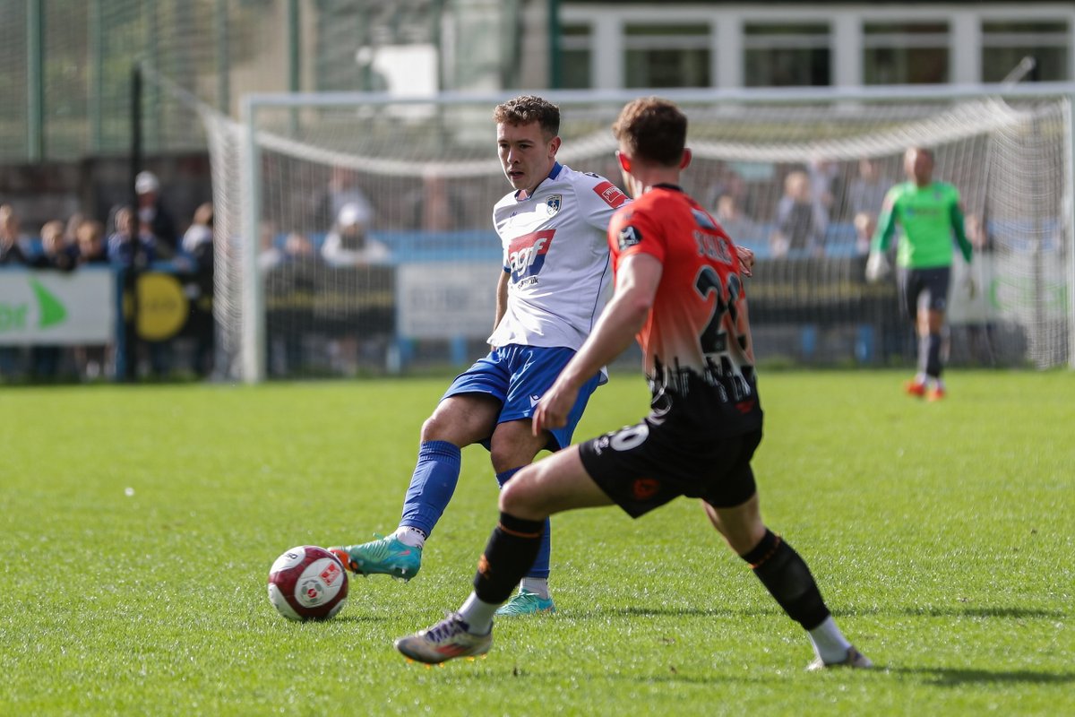 🦁 | Sending best wishes to <a href="/lucas_odunston/">Lucas Odunston</a> for a speedy recovery.

Our full back suffered an ankle injury against Basford United and could be out until after Christmas 🤕

#GAFC #GuiseleyTogether