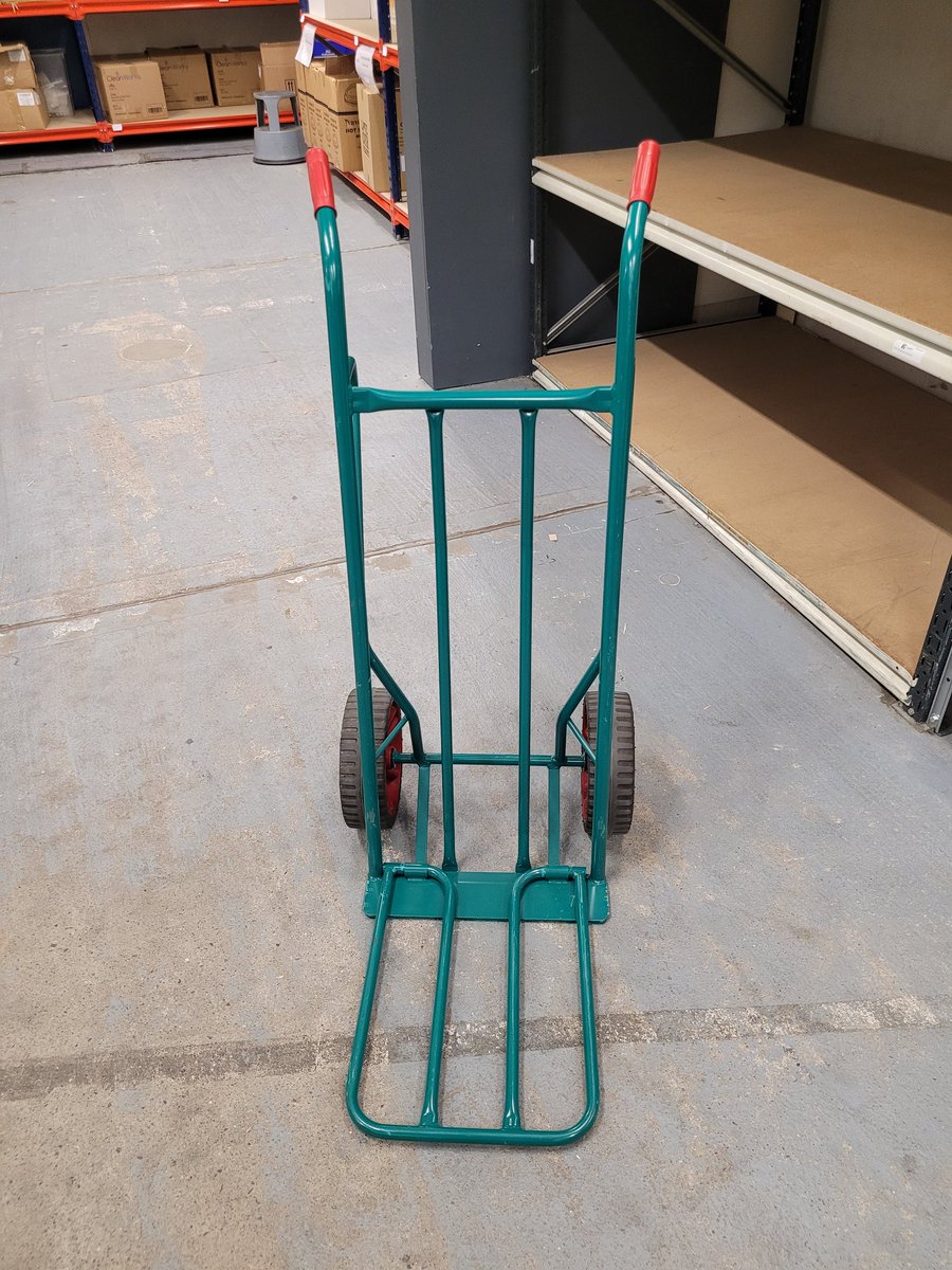 mjmfoley15's tweet photo. Hi has anyone seen a trolley like this one it belongs to the admin stores leavel 4 https://t.co/twqkbOIAue