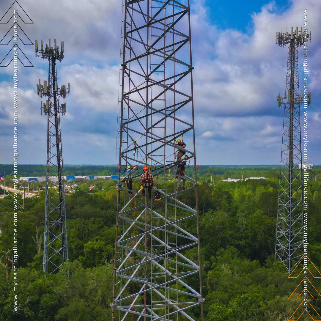 Learng_Alliance's tweet image. Ready to kickstart your career in broadband? Our BDI Program equips you with the skills to thrive in the fast-growing digital world. Get hands-on experience and lead the future of broadband! #LACinspires #ShapingFutures #TelecomTech #BroadbandProgram bit.ly/3XNWD2i