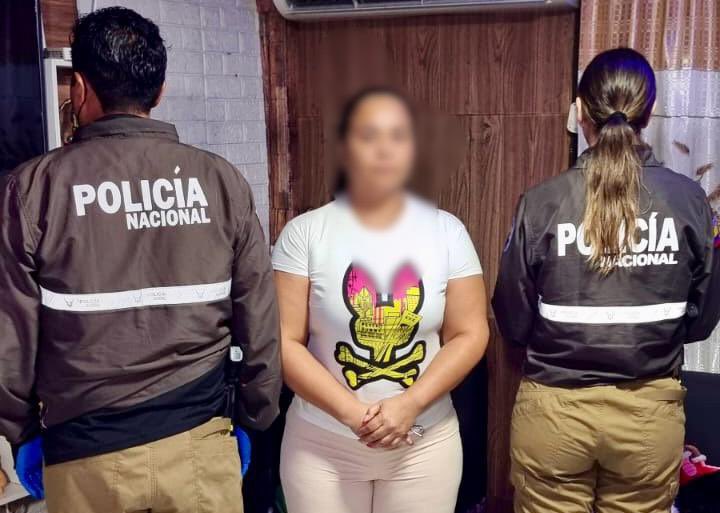 ElProgresoec's tweet image. #Atención
Esta mañana fue detenida la exasambleísta Bella Jimenez, por presunto delito de #concusión.
Su detención se dio tras varios allanamientos llevados a cabo, en #Guayaquil, por parte de la @PoliciaEcuador y la @FiscaliaEcuador.
