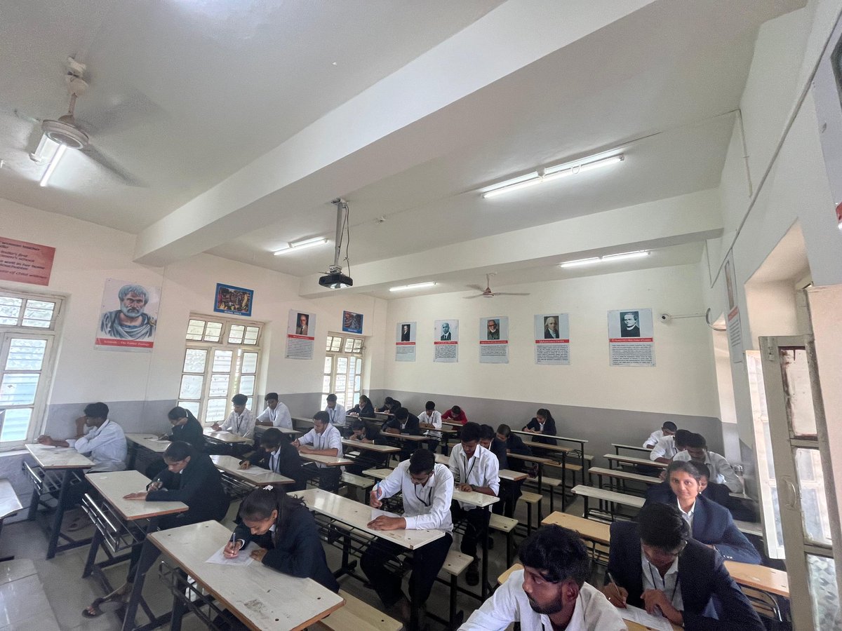 klebcamlp's tweet image. CODEATHON -Activity conducting for BCA 3rd sem Students
#klebcamlp
#klebca
#codeforlife