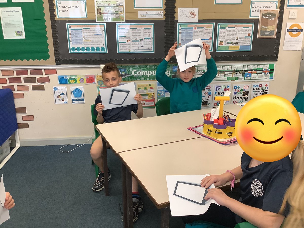 AckworthHoward's tweet image. 🛜 Year 3 have been learning about how computers are connected.  They learnt how digital files can be stored on a server.  Computers can access these through a network switch.  Some computers need a wire, while others don’t!

#AckworthHowardComputing