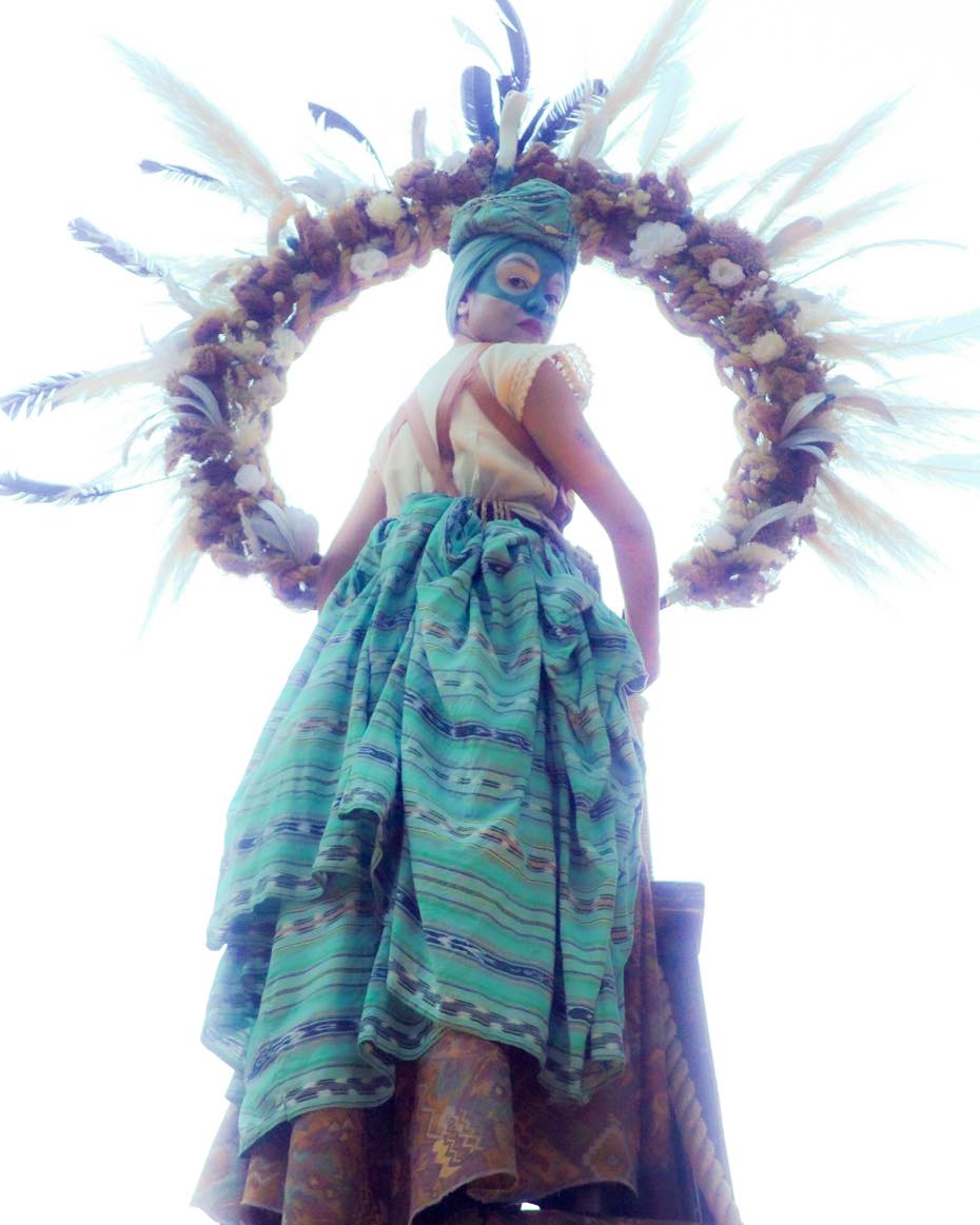 Our Lady of the Moon at Cal Shakes

If you missed the magic, come by San Francisco's Great Highway Saturday 10/12 &amp; meet some of our other Psychopomps between 12 and 4!

Learn more at weplayers.org/psychopomp-pop…

Photos by Lauren Matley