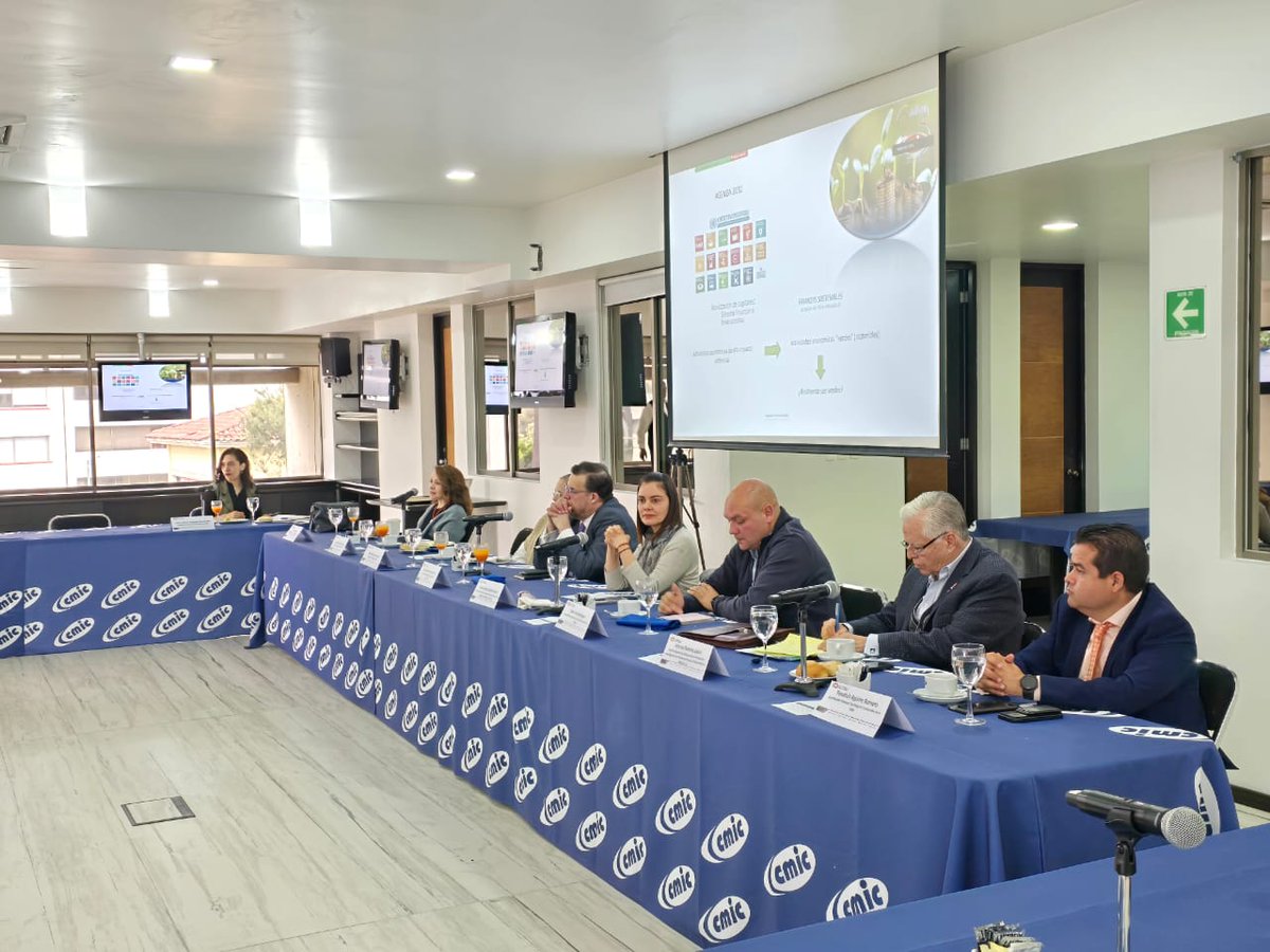 Ambiente_CMIC's tweet photo. El día de ayer tuvimos nuestra Segunda reunión con el Comité Nacional de Sustentabilidad.

Teniendo como integrantes a bancos, instituciones, asociaciones y empresas en búsqueda del desarrollo y promoción de prácticas sustentables del sector.

@66mrjacs19 @cmicnacional https://t.co/iCaF443S1W
