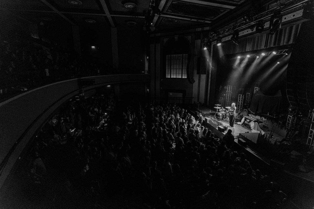 .<a href="/omgitspiao/">PIAO</a> || The Force of Nature Tour || <a href="/RoxianTheatre/">Roxian Theatre</a> || 10.3.24 

Review + more photos at the 🔗 in my bio!

📷 for <a href="/livefromthepitt/">Live from the Pitt</a>
Review: @WhatsOberrated
.
.
.
#marianastrench #haven #piaon #cassadeepope #forceofnaturetour #pittsburghphotographer #photography #livemusic