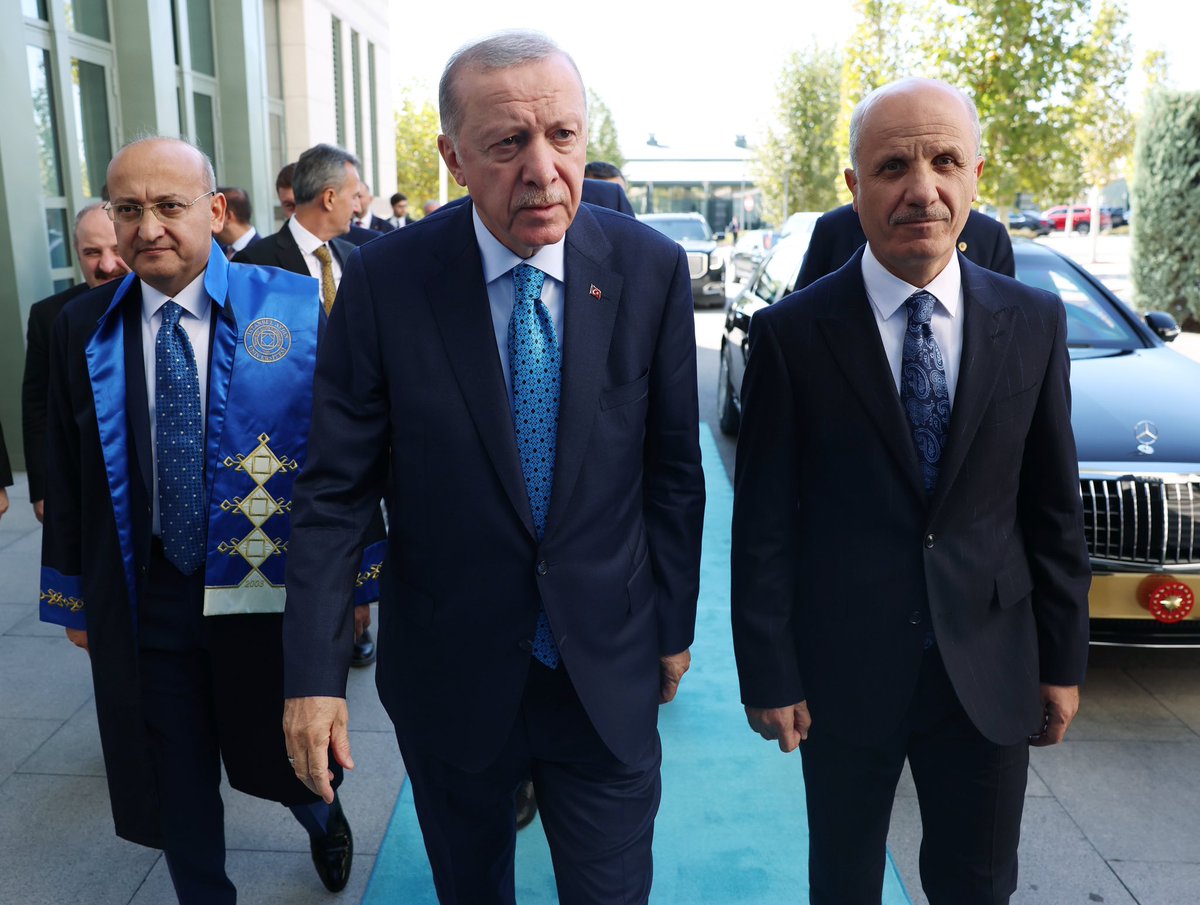 Akademik Yıl Açılış Töreni’ne katıldık; üniversite öğrencilerimize Allah’tan hayırlı muvaffakiyetler dilerim.