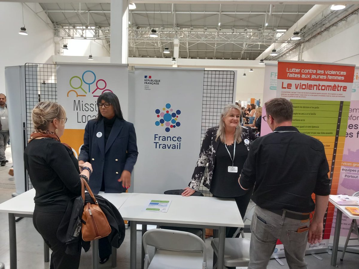 L’après-midi, place au Village des initiatives et des partenaires. Nos équipes partagées un stand avec les <a href="/ARML_NORMANDIE/">Missions Locales Normandie</a>   <a href="/Cheopsconseil/">CHEOPS</a> 
Objectif : rencontrer les participants pour échanger sur nos réussites et imaginer ensemble de nouvelles idées pour l'#emploi des jeunes.