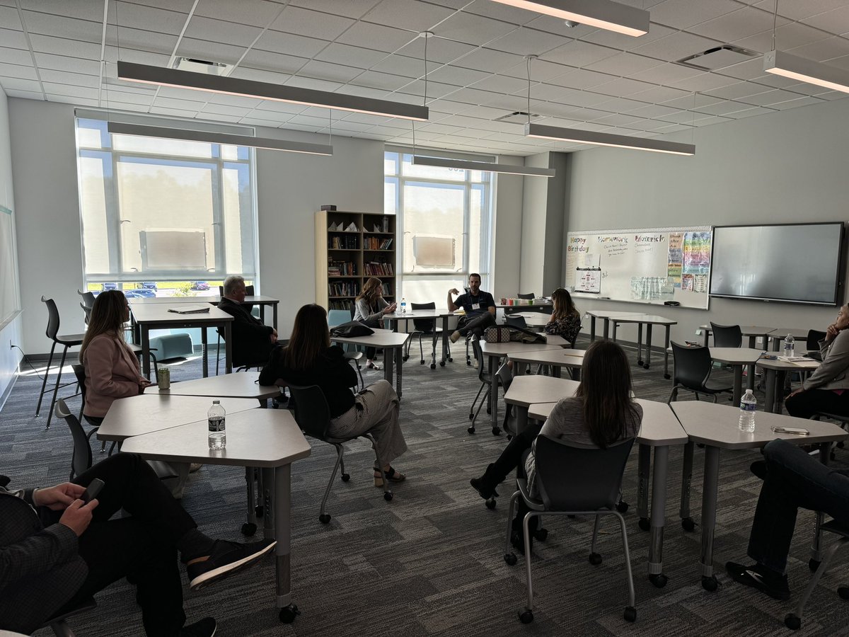 IHSchools's tweet image. Fantastic idea-sharing on leadership, career development, strategic planning, and wellness as we close an outstanding innovation transformation conference. We appreciate you @AASAHQ family! You are welcome to return HOME to IH anytime! #IHPromise