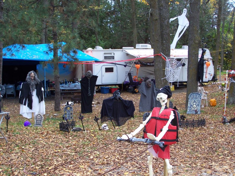 OntarioParks's tweet photo. Check out the bevy of bewitching events @CraigleithPP on October 11-13! 🎃

Visit the haunted picnic shelter, participate in a campsite decorating contest and kids’ costume contest, carve a pumpkin, and trick-or-treat!

Let's go: https://t.co/UshW0kOI6C https://t.co/0MrLGSys0a