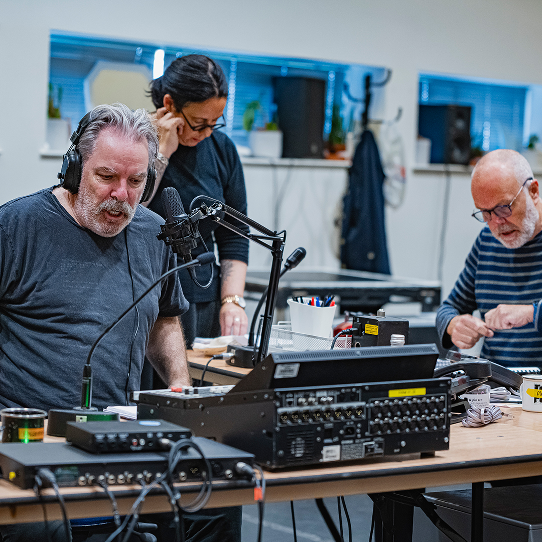 theCentre's tweet photo. In the rehearsal room with PONTYPOOL! 💀

The cult horror story set in a little-known radio station will be on our Weston Studio stage

30 October–16 November. Dare to join us?

Don't. Breathe. A word.

A Wales Millennium Centre production.

https://t.co/1bv1TWqxxe https://t.co/O2mx1u2qwh