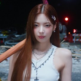 초초 tweet media