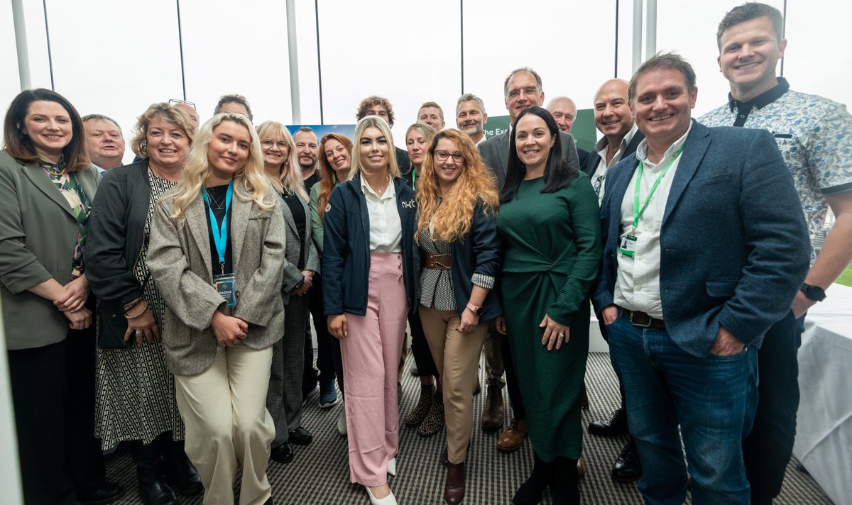 LA23NET's tweet image. We are back 🎉
Last week, over 120 mighty fine people joined us in Morecambe as we heard from the leadership team at @EdenProject.
Keep your eyes peeled for an announcement about our next event soon, it&apos;s going to be a laugh... 🎤