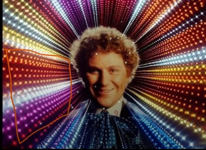 sixththinker's tweet image. Hope she has a good day