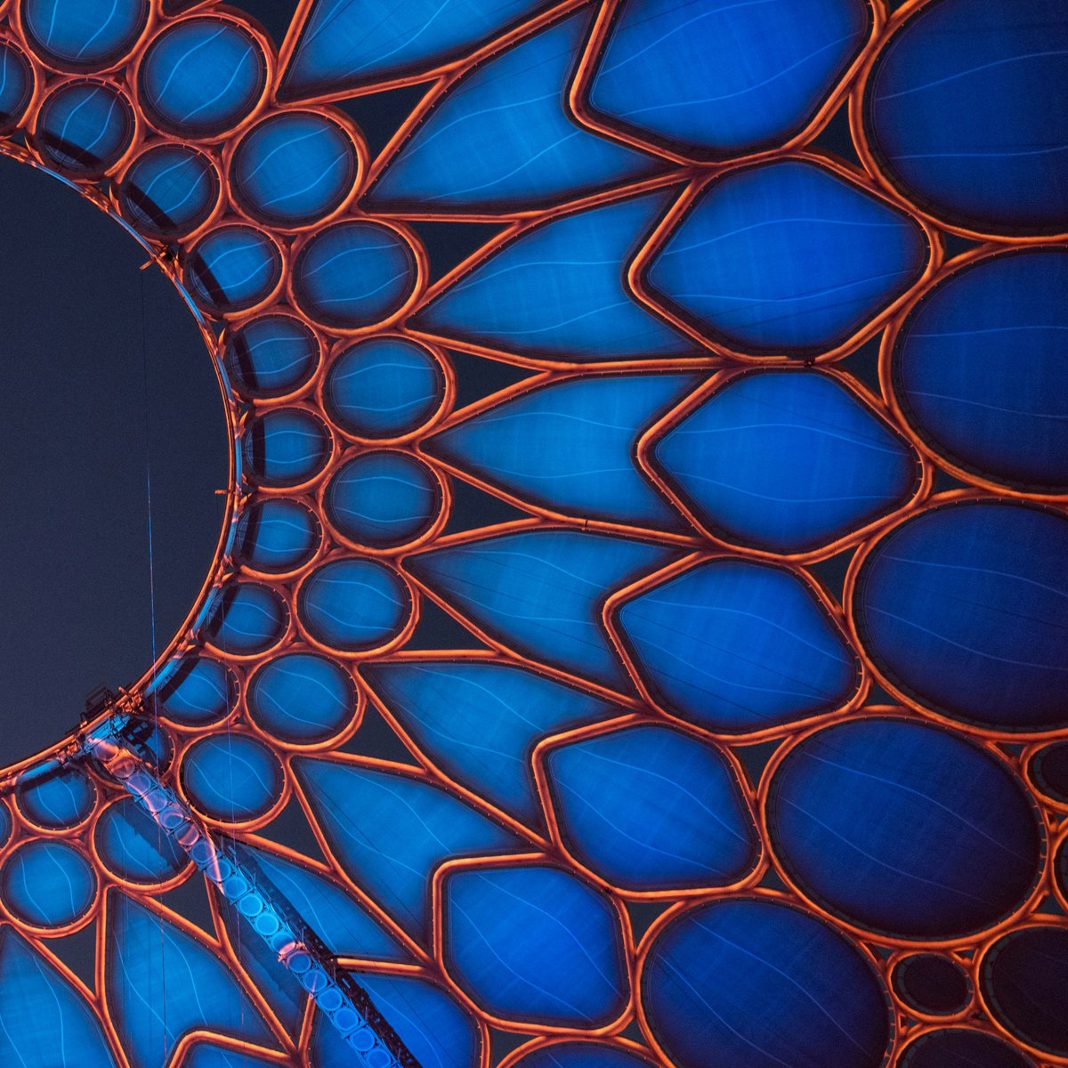 Must reat - This great IAE paper analyzes the outcomes of COP28, where 200 countries agreed on ambitious energy transition goals, including net-zero emissions by 2050, tripling renewable capacity, and doubling energy efficiency by 2030. buff.ly/3Bt3giF