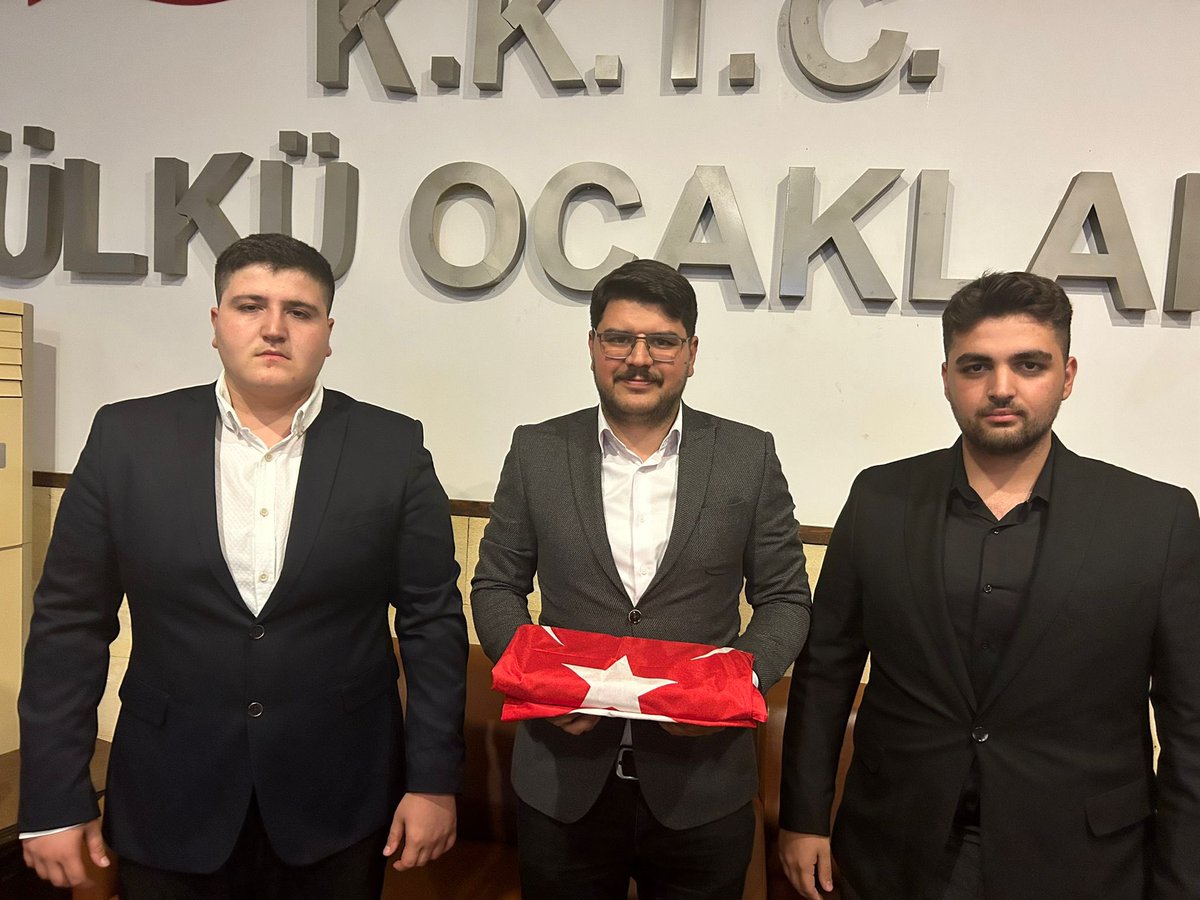 KKTCUlkuOcak's tweet photo. KKTC Ülkü Ocakları Uluslararası Kıbrıs Üniversitesi teşkilat başkanlığına Ahmet Oğuzhan DEMİRKAN atanmıştır. Görevi devreden Kadir Batuhan TOPAN’ a teşekkür ederiz. https://t.co/vOkzXJwYUc