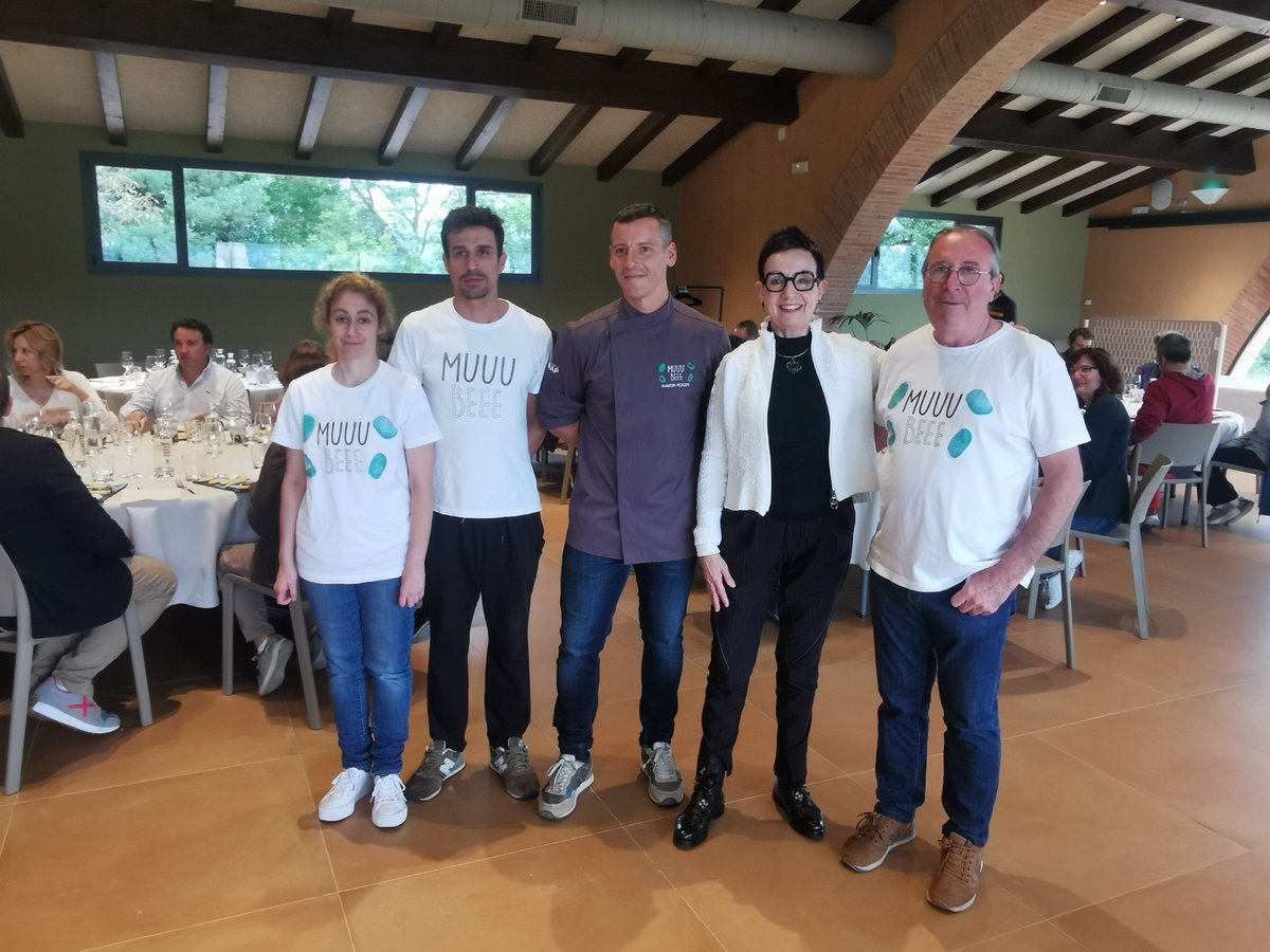 🧀L’hotel restaurant Abbatissa de Sant Joan de les Abadesses va acollir fa uns dies la presentació del nou formatge de la formatgeria Muuu Beee de la <a href="/fundaciomap/">Fundació MAP</a>, el Torb, que va estar apadrinat per la mediàtica cuinera, Carme Ruscalleda. 

📻scur.cat/K9F72Z