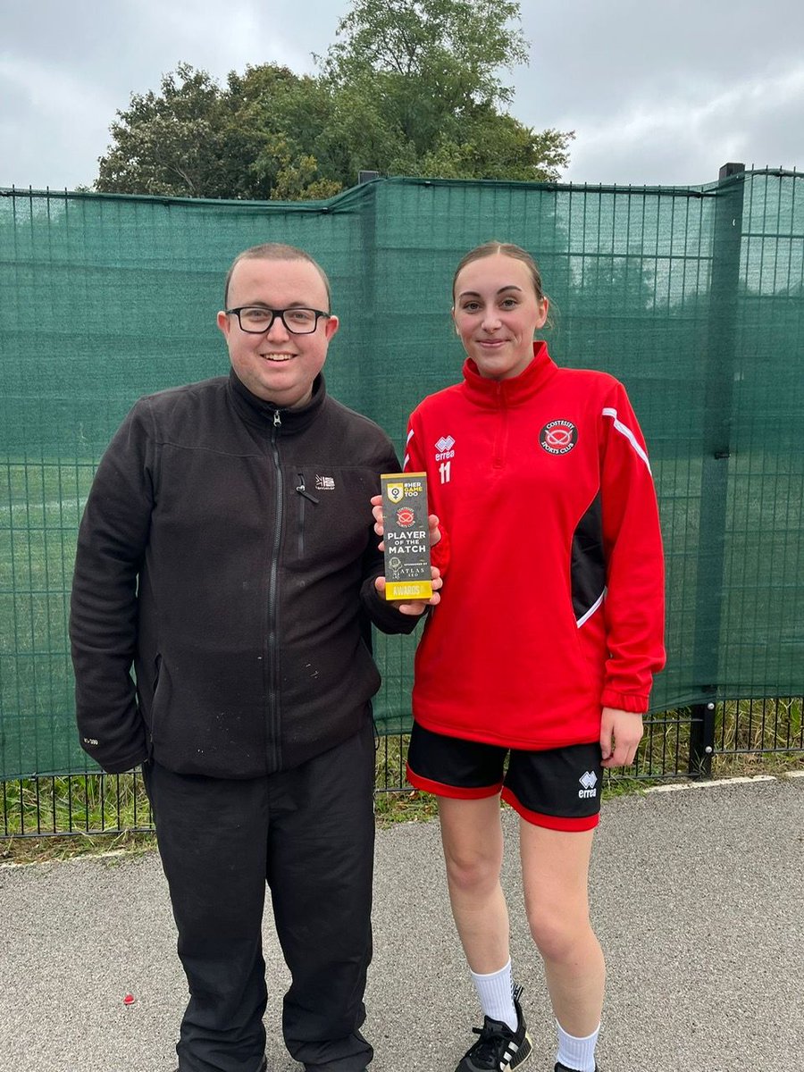 Congratulations again to Chelsea for receiving this Sunday's Player of the Match Award vs Sprowston. A great performance!

Presented by <a href="/DarrellAllen94/">Darrell Allen</a> 🙏 .

@atlasseo_ 
@hergametoo

#thenorfolkreds 🔴⚫️
#norfolkfootball