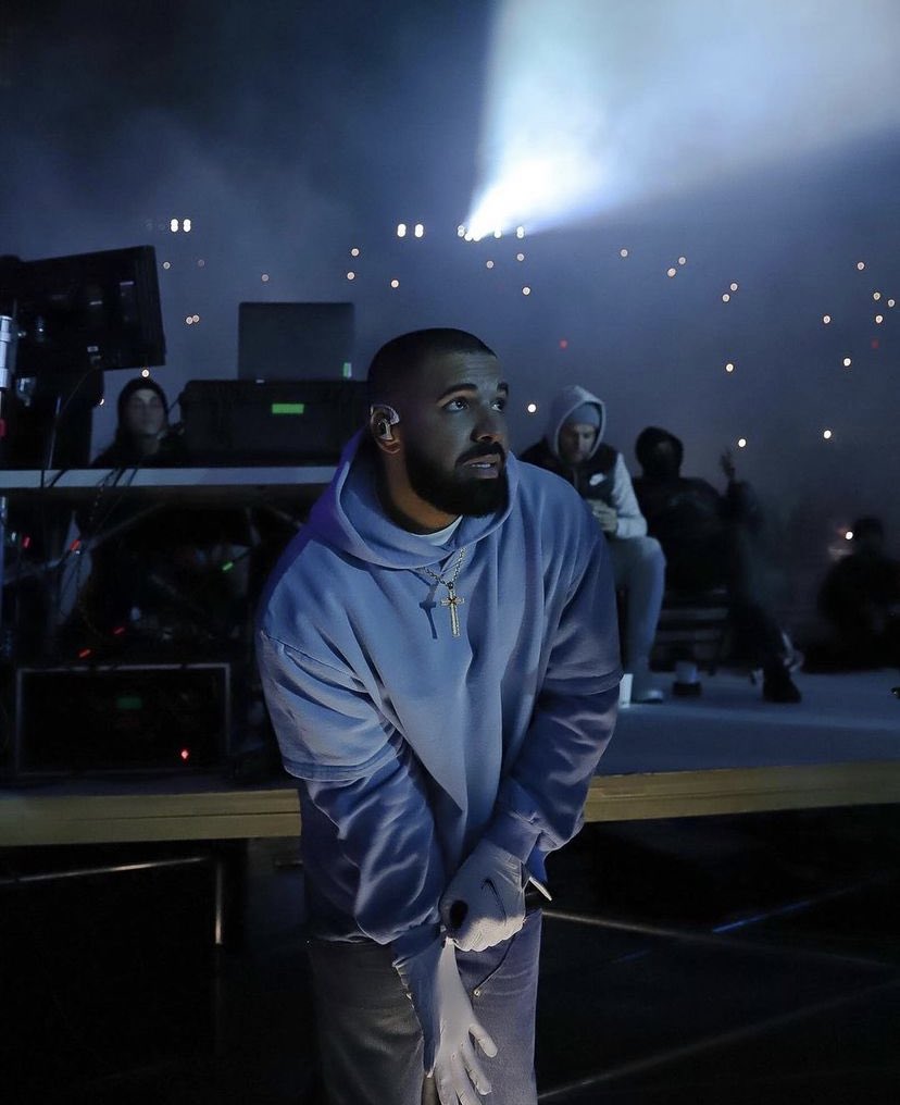 Commentary Drake Charts tweet media