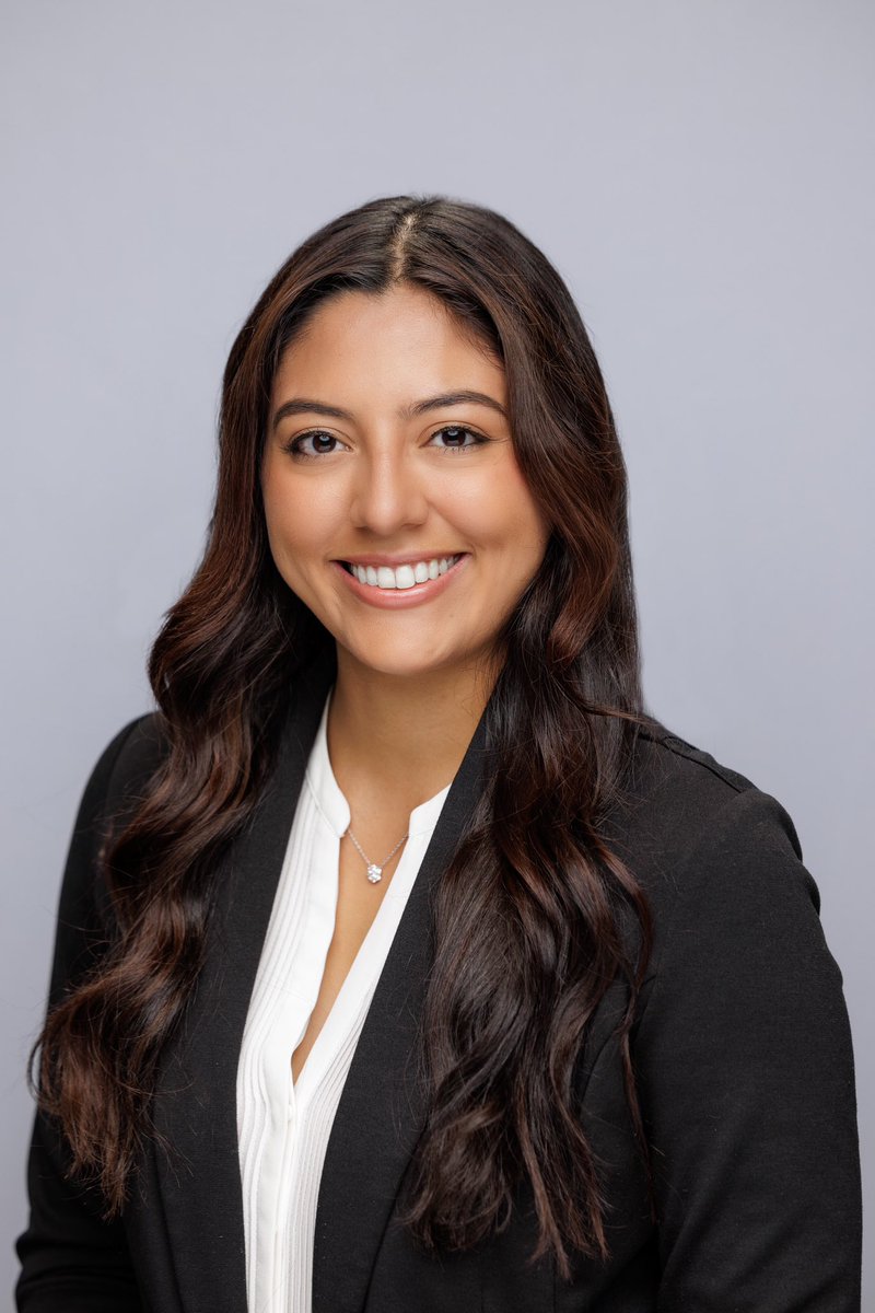 melanieeeizq's tweet photo. Hi #MedTwitter!

I’m Melanie Izquierdo, a fourth year medical student at @uiccom applying into Anesthesiology!

I’m passionate about enhancing the perioperative experience with culturally concordant care and research

Excited for the journey ahead. Looking forward to meeting you! https://t.co/8VciyPHv3u