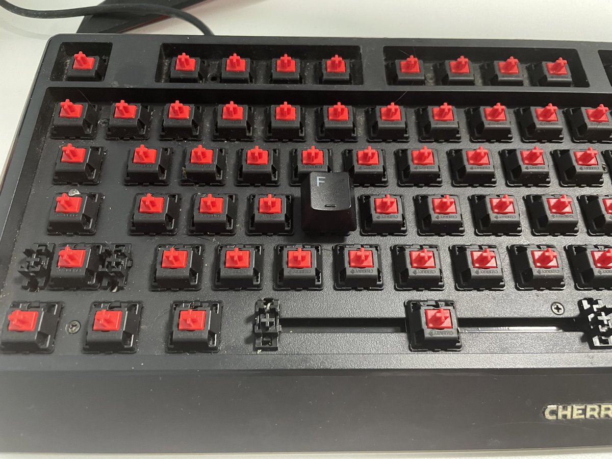 Just cleaned my keyboard caps, now ready to play CS again!