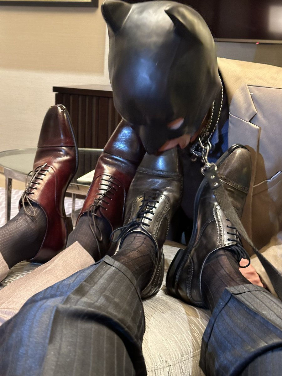 When <a href="/MasterAnthonyC/">MASTER ANTHONY CHANG</a> and I met up, we needed someone to relax us. RT if you want to see the videos 😈