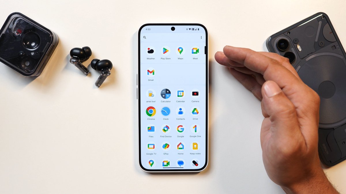 _techibee's tweet photo. - Enhanced app organization with separate sections for AI-suggested apps, pinned apps, and your full app list. #AppDrawer #NothingOS (3/3) https://t.co/WWUL5JiBhv