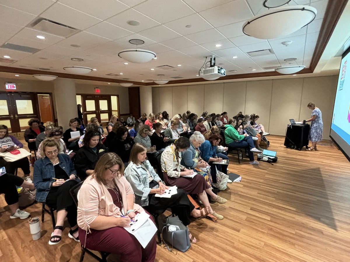 Heather Tomicich tweet media