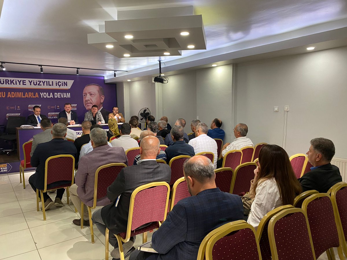 AkOdunpazari_'s tweet photo. 📍AK Parti Odunpazarı İlçe Başkanlığı

İlçe Başkanımız Sn @EnginVural26 başkanlığında haftalık olağan Yönetim Kurulu toplantısı gerçekleştirildi. https://t.co/WHYvJzT3sV
