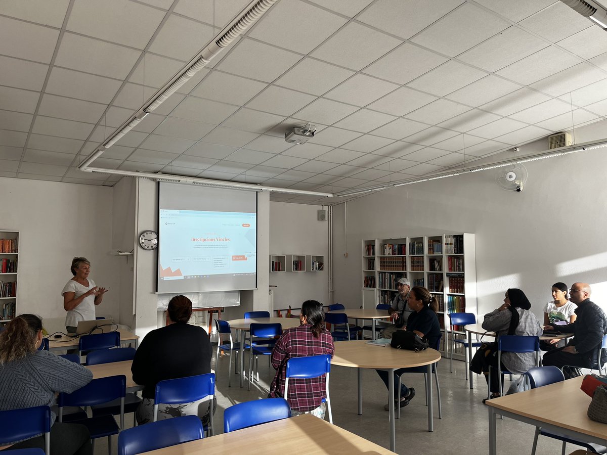 Hem començat les classes de català oral per a famílies que ofertem gràcies al projecte Vincles d’<a href="/ominum/">Ominum</a>. Si voleu afegir-vos al grup només ens ho heu de dir! #VolemMésCatalà #somjesúsmaria