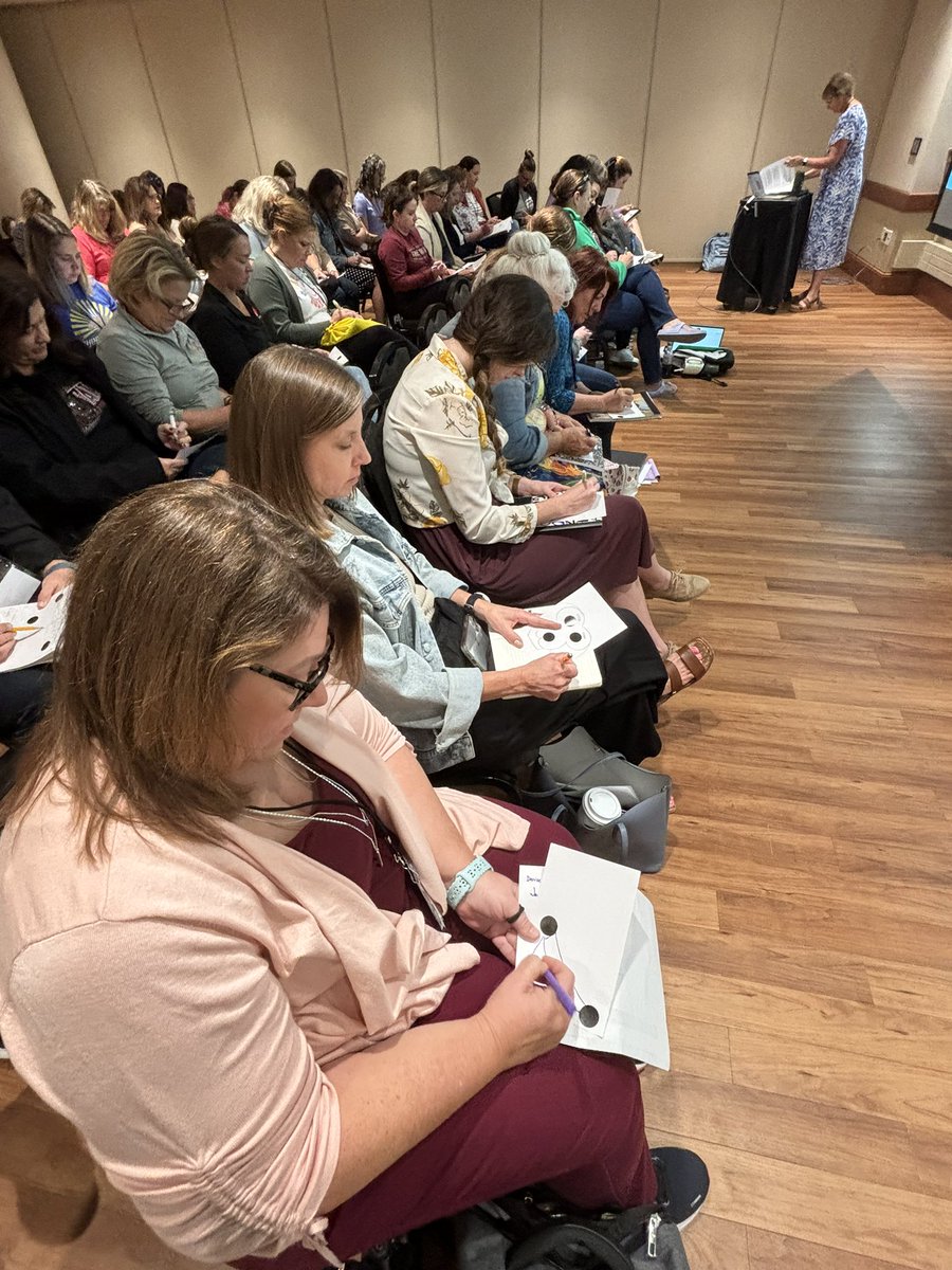 Heather Tomicich tweet media