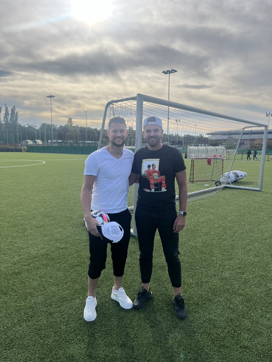 MaraSpiroch's tweet photo. 🧤⚽️ @vaclos31 https://t.co/OEbdPxYLQj