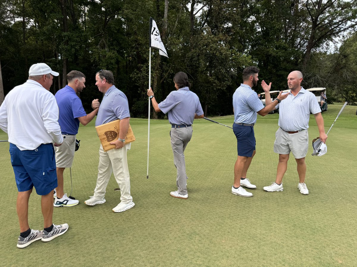 columbia_cc's tweet photo. A whole lot of CCC Member Guest fun! Who’s excited for our Member Member Tournament in a few weeks?! https://t.co/JsBGAYjq6w