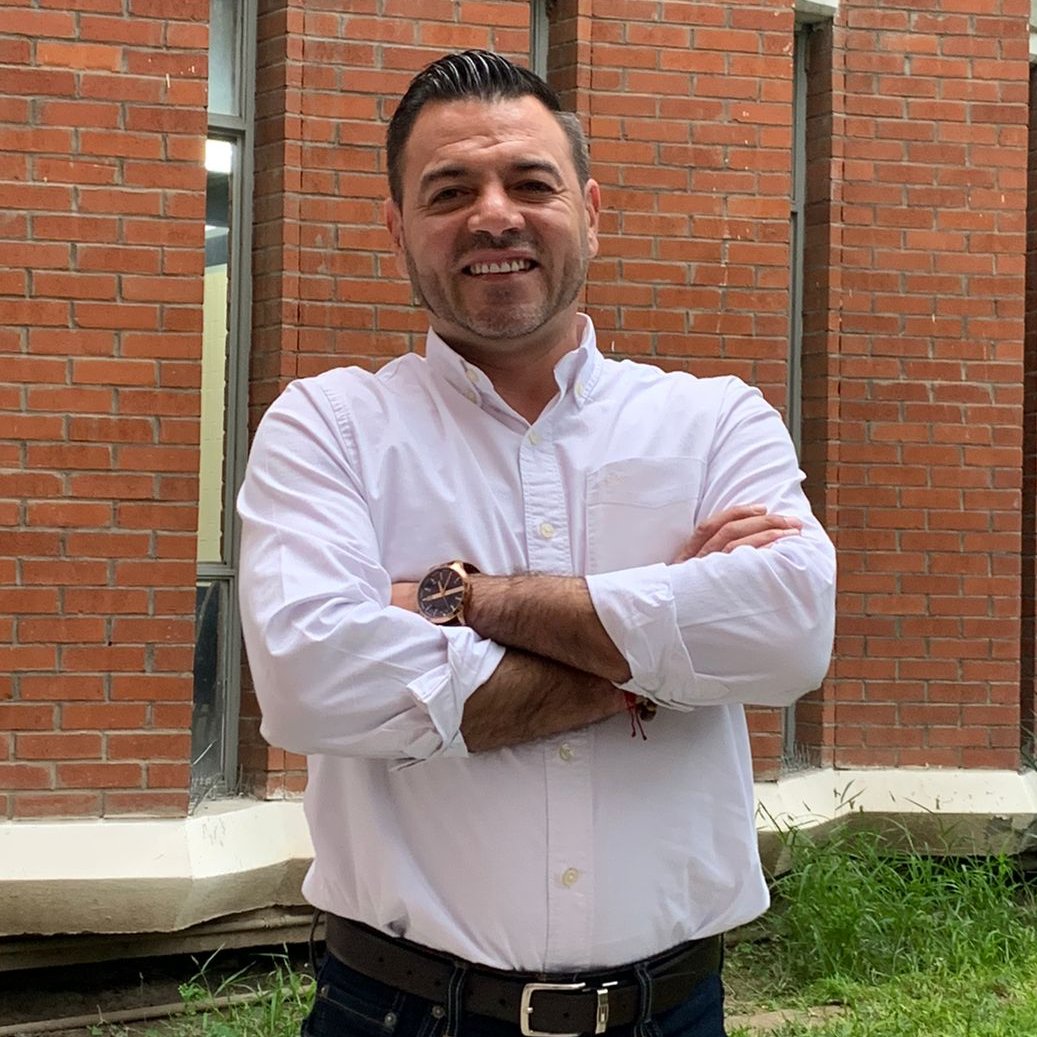 #UJEDInforma Con el 52% de los votos, el Dr. Jesús Guillermo Sotelo gana la elección para Director de la #FECAUJED, sobre el 41% de Ricardo Morales, y 5% de Rosa Martha Ortega. #SomosUJED