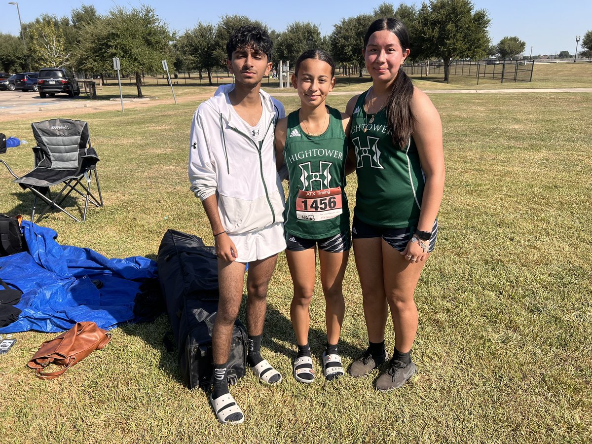 Proud of our Canes at the Hurricanes at the District Track Meet!🏃‍♂️🏃‍♀️🤘