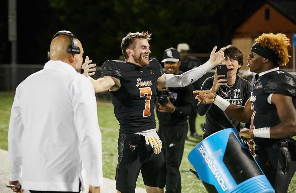 Rob Vaka tweet media