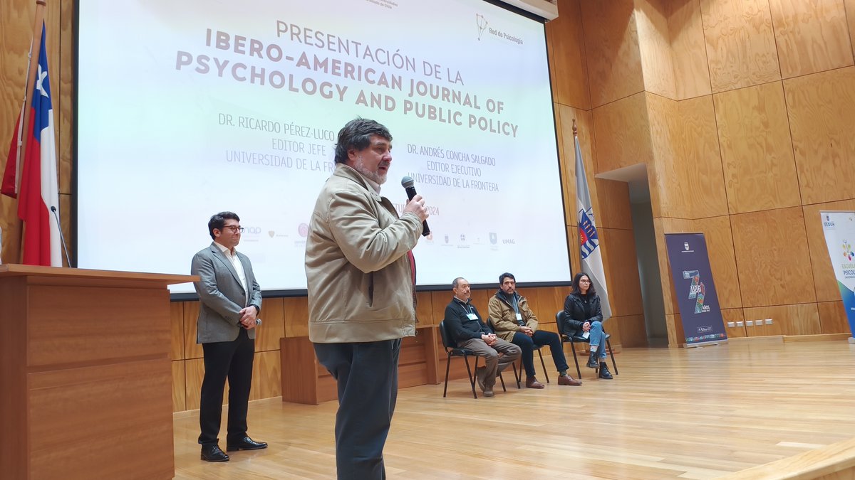 IJPPP_journal's tweet photo. 🎉 XVIII Congreso Chileno de Psicología

📋 Resumen del Evento:
Se mostraron los avances del proyecto editorial, invitando a enviar trabajos a la revista.
Se realizó un plenario sobre la difusión científica en Chile y su impacto en políticas públicas.

🔗 https://t.co/kcMxfDrBXz https://t.co/vZb9AWfRnS