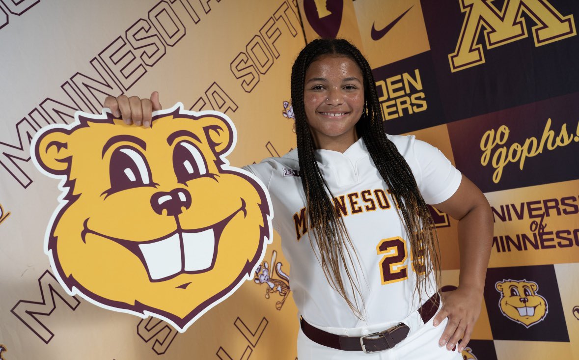 Thank you so much <a href="/GopherSoftball/">Minnesota Softball</a> for an amazing visit! I had a blast this weekend meeting all the players. It was so fun being able to watch you guys in action and watch <a href="/GopherFootball/">Minnesota Football</a> game against USC! <a href="/RitterPiper/">Piper Ritter</a> <a href="/coachanniesmith/">Annie Smith</a> <a href="/baileyoetting09/">Bailey Oetting</a> <a href="/royast24/">Roya St.Clair</a>