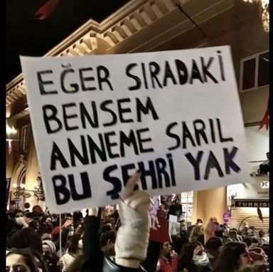 "Burası bizim değil, bizi öldürmek isteyenlerin ülkesi!"
Tezer Özlü
#KADINAVEÇOCUĞADOKUNMA
#turkishwomenneedshelp