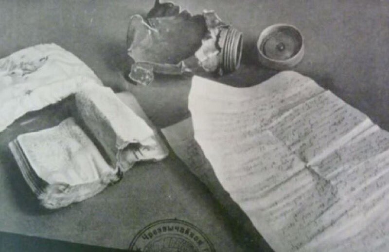 <a href="/auschwitzxhibit/">Auschwitz Exhibition</a> 6/ Zalmen Gradowski was a Sonderkommando at Auschwitz. He also became a significant chronicler. He was killed during an uprising on 7 October 1944. His manuscripts were found buried next to crematorium III.