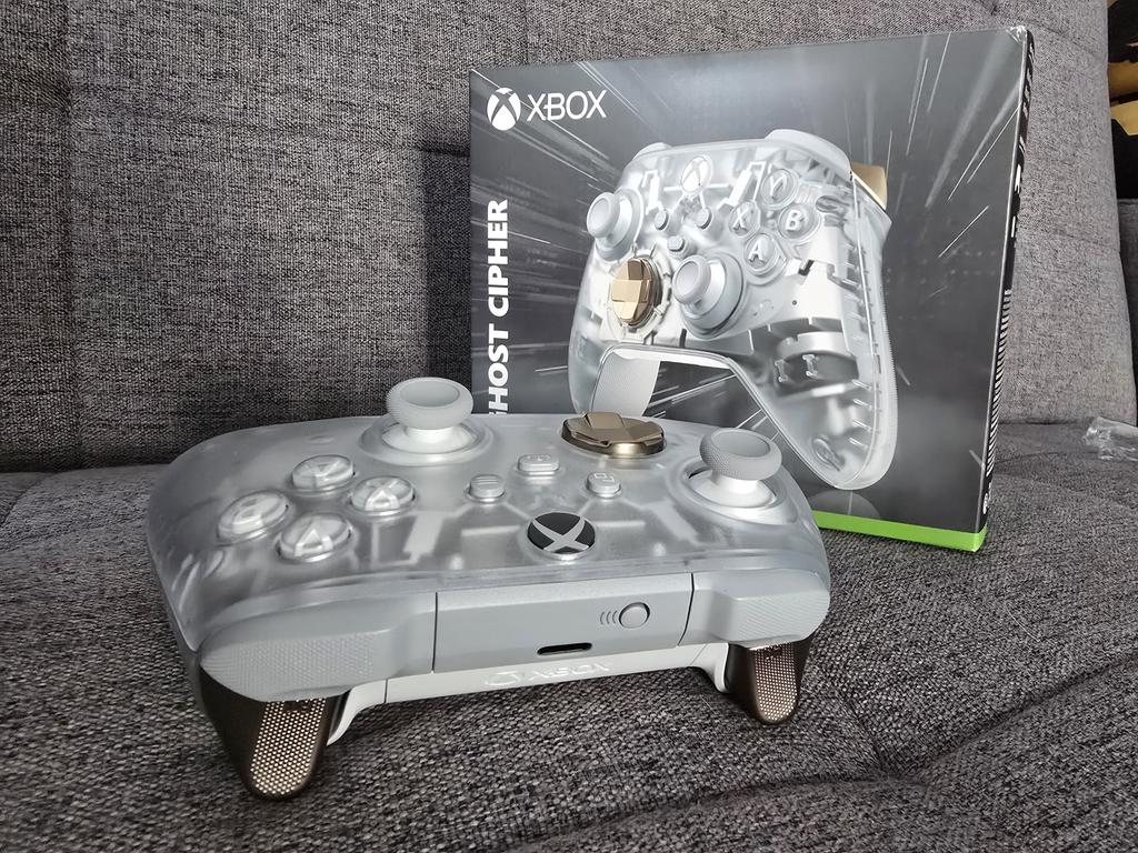 mfourastie's tweet image. I  am already in love with this
#ghostcipher controller !