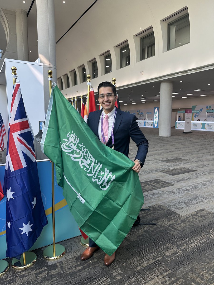 First1Saudi's tweet photo. 🏆 إنجاز طبي سعودي يُضيء سماء سان دييغو 🇸🇦✨

د. هتان مرتضى يفوز بجائزة "أفضل ورقة بحثية" في المجلة الأمريكية لجراحة التجميل🥇📃

هذا الطبيب المقيم في جراحة التجميل لم يكتفِ بهذا الإنجاز فحسب، بل نشر و عمل على أكثر من 120 بحثاً منشوراً في مجاله و مؤسس منصة بحثية Researchable 🔬📚
#فخر_السعودية #إنجازات_طبية #جراحة_التجميل

🏆 A Saudi Medical Achievement Shines in the Sky of San Diego 🇸🇦✨

Dr. Hatan Mortada wins the “Best Paper Award” in the American Journal of Plastic Surgery! 🥇📃

This plastic surgery resident didn’t stop at this achievement; he also has over 120 published papers in his field and is the founder of the research platform Researchable 🔬📚
@HatanMortada
#SaudiPride #MedicalAchievements