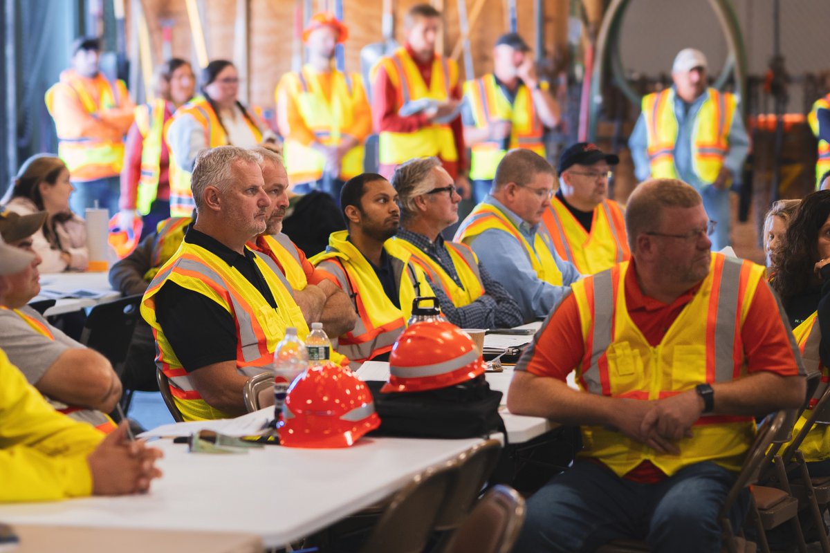 NYSDOT's tweet photo. โ๏ธ NYSDOT teams in Livingston County recently mobilized for a full-scale training to simulate a snow emergency. With 200+ participants from NYSDOT and partner agencies, weโre ready to tackle whatever winter throws our way. ๐จ๏ธ #WinterReady #SnowPrep @NYSDOTRochester https://t.co/Fb0oHB87OO