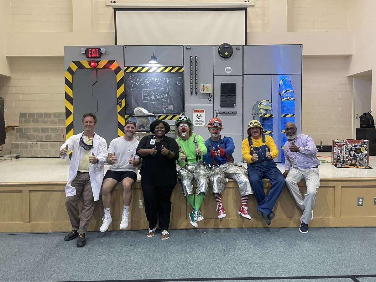 NaumannElem's tweet photo. Awesome HEAT Assembly with the CPFD! Great he Knights learned so much about fire and water safety! @wkmills22 #assistantprincipalslife #hardworkfeelsgood https://t.co/gdw3OnwqOe