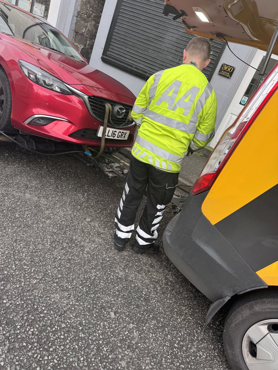 DO NOT BUY A CAR THROUGH <a href="/MoneybarnUK/">Moneybarn</a> ABSOLUTELY HORRENDOUS SERVICE SINCE DAY ONE - NOTHING BUT PROBLEMS. ILLEGAL MOT. MISSING EMAILS- APPALLING CUSTOMER SERVICE. NOT WILLING TO HELP US. 4 YEAR OLD BOY AT THE SIDE OF A DUAL CARRIAGE WAY WITH HUGE LORRYS PASSING!!!! 
<a href="/DVSAgovuk/">Driver & Vehicle Standards Agency</a>
