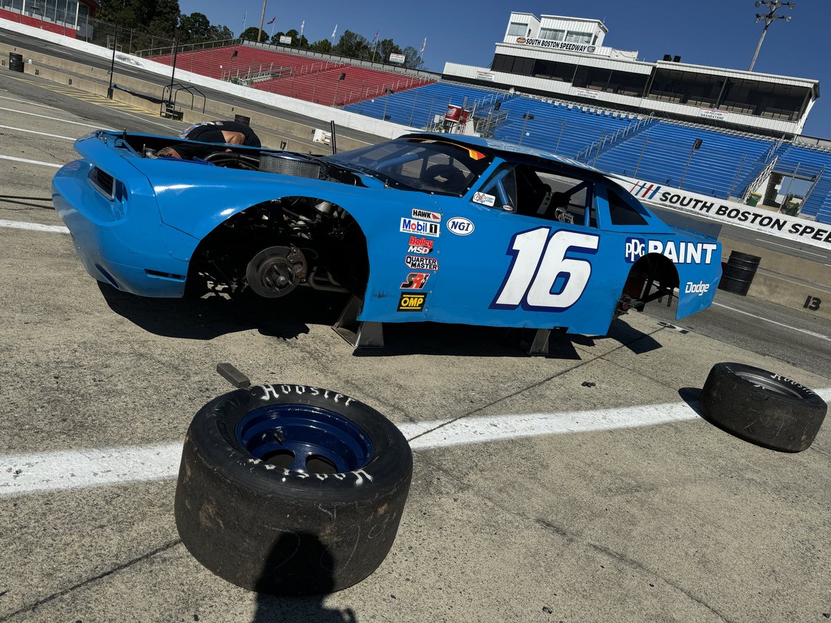 SoBoSpeedway57's tweet photo. Well well well. What do we have here? https://t.co/qVFreRdofj