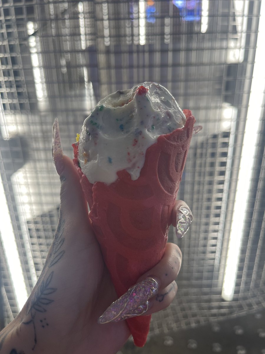 viollettskyy's tweet image. 🍦🌈🍨
#Foodie #houston