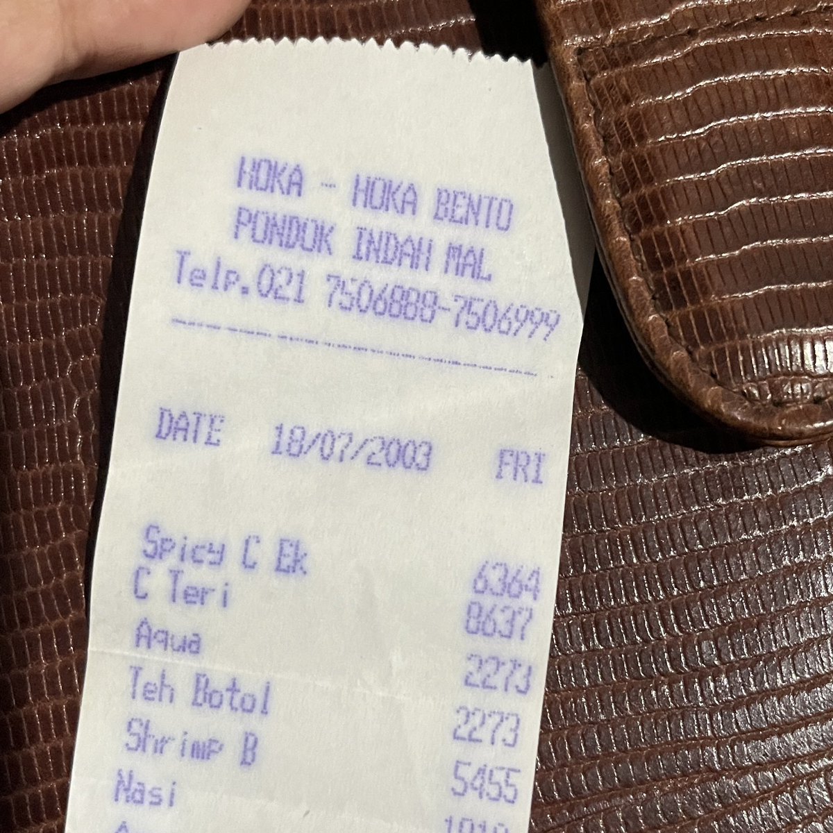 callyculate's tweet image. LOOK WHAT I FOUND... hokben pondok indah mall... 2003... the price is still that cheap 🥹 (i thrifted this vintage bag)