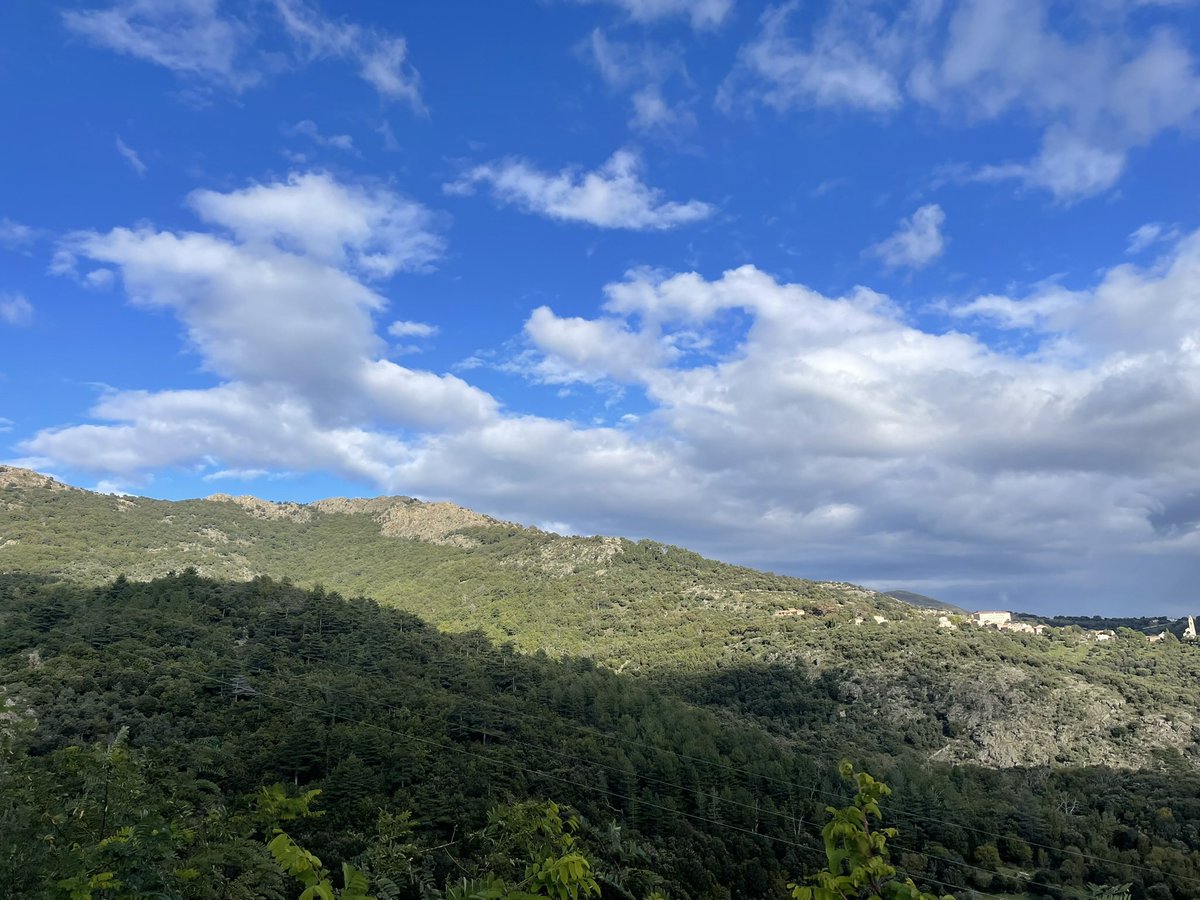 SaglioneC's tweet photo. #pioggiola giussani #corsica https://t.co/Ld9e7BjXuV