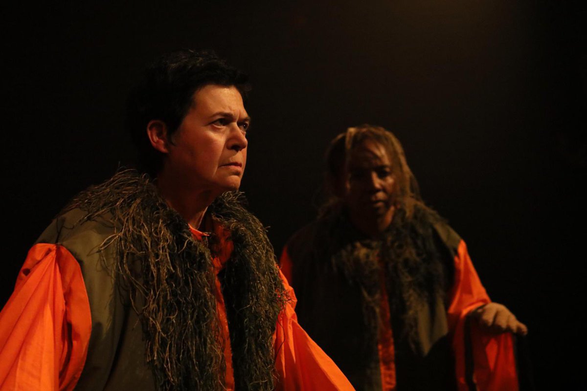 PorteRenaud's tweet photo. Corinne Weckselmann and Gilda Randriamanantany as Newts!

Photo by Claire Shovelton 

Andrias Scheuchzeri
An opera by porte renaud
(Music, text &amp; visual design)
Inspired by Karel Čapek’s novel  War with the Newts https://t.co/bFxz4lYKH5
