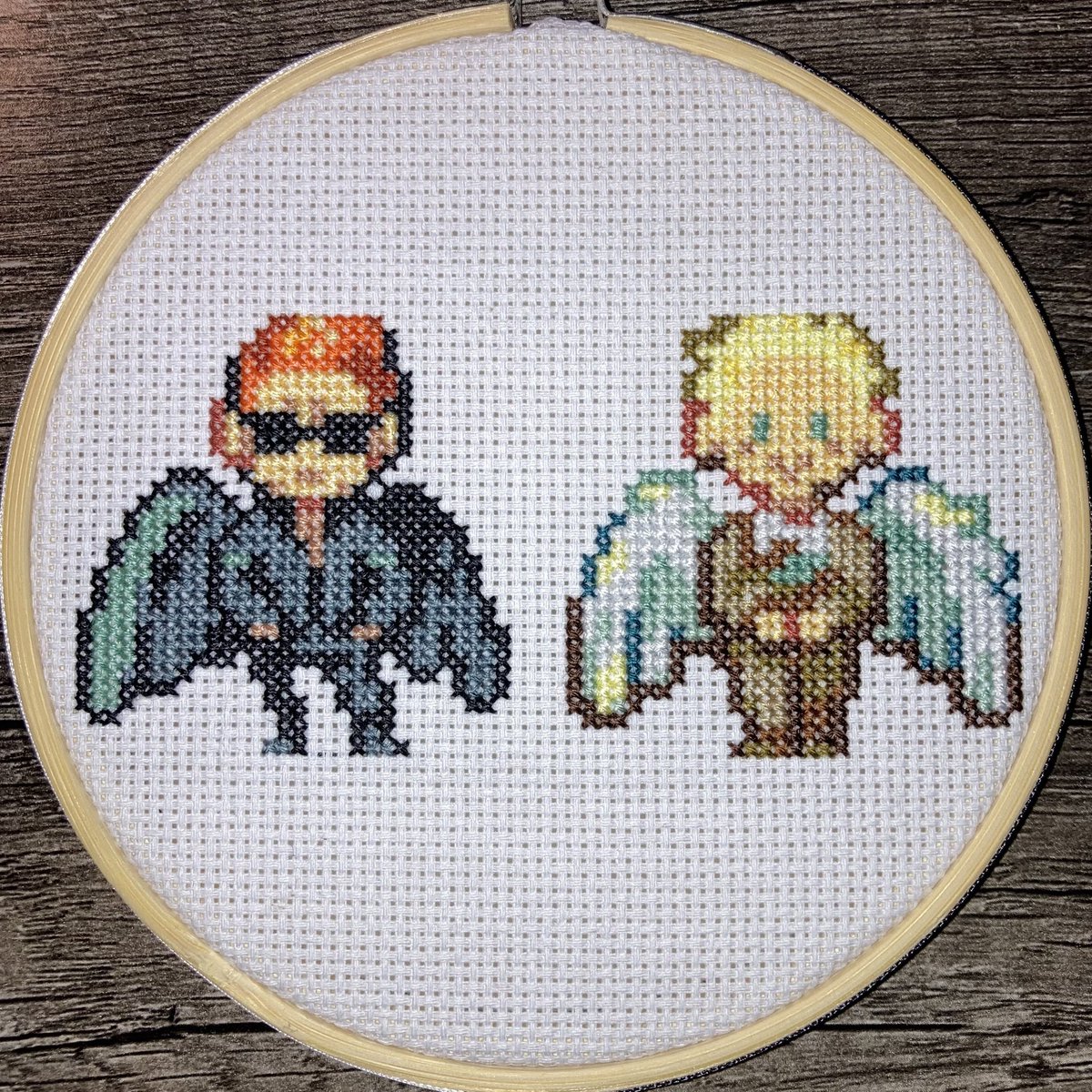 PiesCrossStitch's tweet photo. Adapted some pixel art from @TofuPixel ✨

#CrossStitch #GoodOmens https://t.co/FwyPQe5oVx
